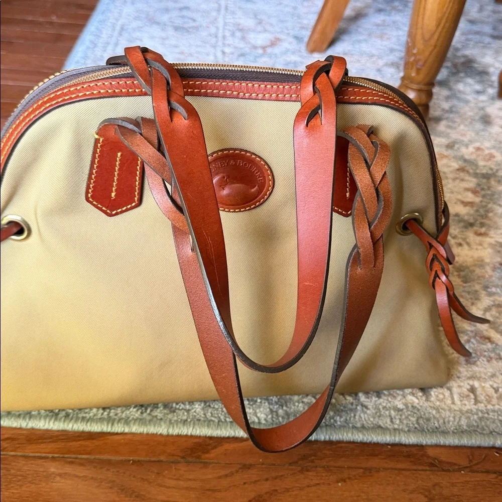 Dooney and Bourke leather & Canvas large dome bag - Picture 5 of 8
